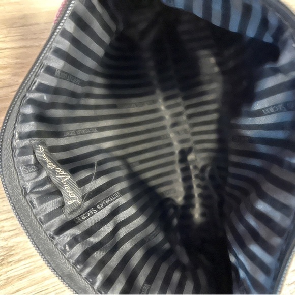 VICTORIA'S SECRET Valentine's Day Pink Black Plaid Cosmetic Make Up Bag Patches - Picture 3 of 3